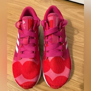Adidas Women’s Edge Lux Marimekko Vibrant Pink and Red Sneakers size 6.5